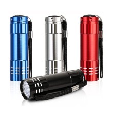 9 LEDLİ PİLLİ EL FENERİ