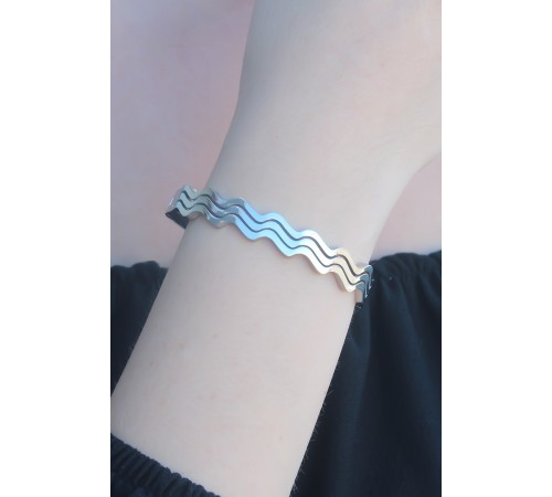 316L Kararmaz Çelik Gümüş Renk Dalga Model Kelepçe Kadın Bileklik - TJ-BB4636