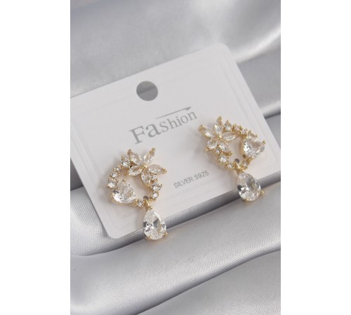 Pirinç Gold Renk Zirkon Taşlı Çiçek Model Sallantı Detay Kadın Küpe - TJ-BKP8454