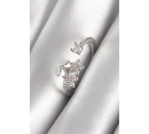 Pirinç Gümüş Renk Zirkon Taşlı Çiçek Model Kadın Yüzük - TJ-BYK3068