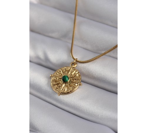 316L Çelik Gold Renk Yeşil Taşlı Kutup Yıldızı İşleme Madalyon Model Kadın Kolye - TJ-BKO8355