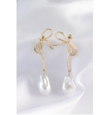 Pirinç Gold Renk Fiyonk Model İnci Taşlı Uzun Küpe - TJ-BKP8923