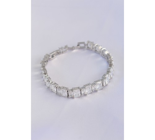 Vip Seri Pirinç Zirkon Taşlı Gümüş Renk Baget Su Yolu Model Bileklik - TJ-BB6066