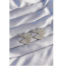 316L Çelik Gümüş Renk Çizgili Plaka Tasarımlı Kalp Küpe - TJ-BKP9041