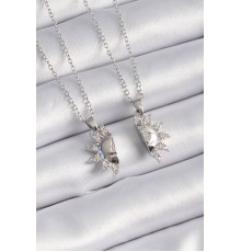 316L Çelik Gümüş Renk Zirkon Taşlı Güneş Model İşleme Yazı Detay Arkadaşlık Kolyesi - TJ-BKO9289