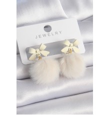 Beyaz Renk Kurdele Ponpon Model Kadın Küpe - TJ-BKP9558