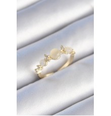 Pirinç Gold Renk Zirkon Taşlı Yıldız Detay Beyaz Mineli Kadın Yüzük - TJ-BYK3440