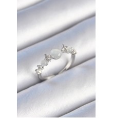 Pirinç Gümüş Renk Zirkon Taşlı Yıldız Detay Beyaz Mineli Kadın Yüzük - TJ-BYK3441