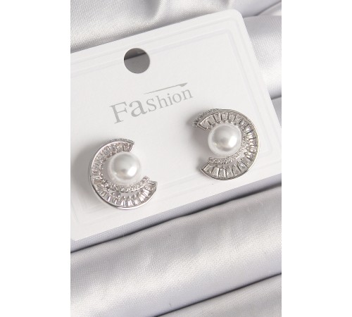 Pirinç Gümüş Renk Zirkon Taşlı Salyangoz Model İnci Detay Kadın Küpe - TJ-BKP9785