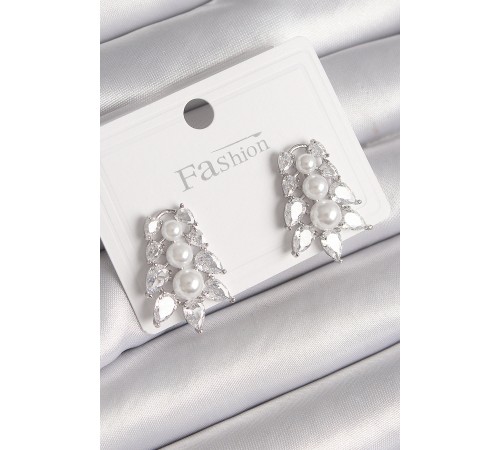 Pirinç Gümüş Renk Zirkon Taşlı Yaprak Model İnci Detay Kadın Küpe - TJ-BKP9799