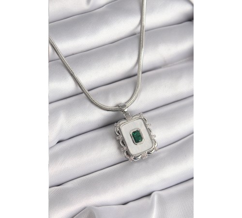316L Çelik Gümüş Renk İtalyan Zincir Beyaz Sedefli Kare Portre Model Zümrüt Taş Detay Kadın Kolye - TJ-BKO9596