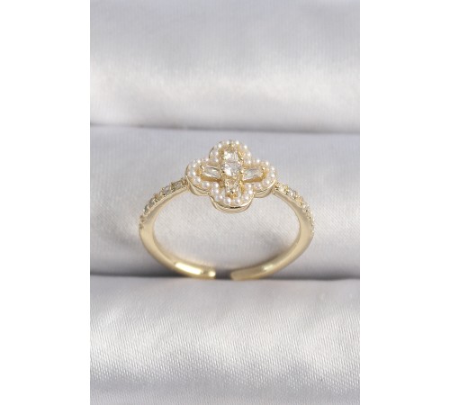 Pirinç Gold Renk Zirkon Taşlı Yonca Model İnci Detay Kadın Yüzük - TJ-BYK3494