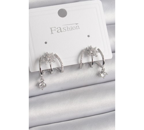 Pirinç Gümüş Renk Zirkon Taşlı Çiçek Figür Sallantı Detay Kadın Küpe - TJ-BKP9843