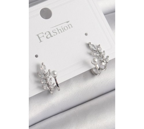 Pirinç Gümüş Renk Zirkon Taşlı Yaprak Model İnci Detay Kadın Küpe - TJ-BKP9960