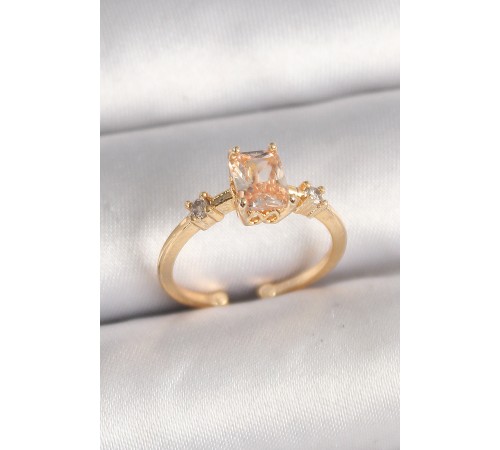 Pirinç Gold Renk Kare Zirkon Taş Model Kadın Yüzük - TJ-BYK3683