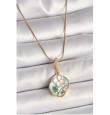 316L Çelik Gold Renk Zincir Zirkon Taşlı Beyaz Yonca İşlemeli Mavi Portre Model Kadın Kolye - TJ-BKO9909
