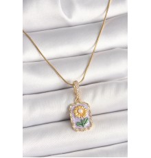 316L Çelik Gold Renk Zirkon Taşlı Mor Papatya İşlemeli Portre Model Kadın Kolye - TJ-BKO9915