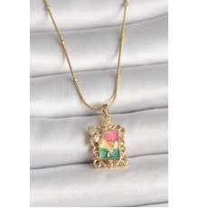 316L Çelik Gold Renk Renkli Zirkon Taşlı İşlemeli Portre Model Kadın Kolye - TJ-BKO10024