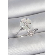 Pirinç Gümüş Renk Beyaz Mineli Çiçek Model Zirkon Taş Detay Kadın Yüzük - TJ-BYK3712
