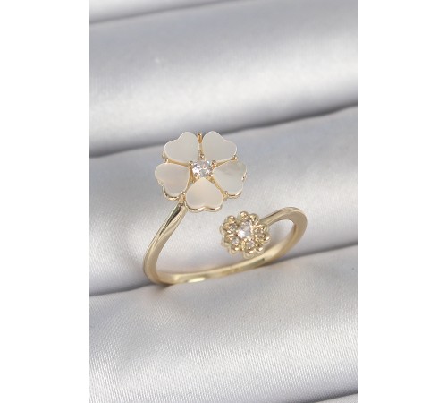 Pirinç Gold Renk Beyaz Mineli Çiçek Model Zirkon Taş Detay Kadın Yüzük - TJ-BYK3713