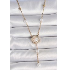 316L Çelik Gold Renk Zincir Beyaz Mineli Zirkon Taşlı Yonca Figür Topçuk Detay Kadın Kolye - TJ-BKO10111