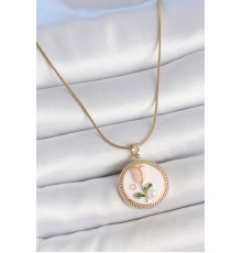 316L Çelik Gold Renk Beyaz Mineli İncili Çiçek İşlemeli Portre Model Kadın Kolye - TJ-BKO10180