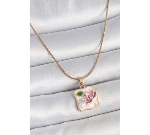 316L Çelik Gold Renk Zincir Beyaz Mineli İncili Çiçek İşlemeli Portre Model Kadın Kolye - TJ-BKO10181