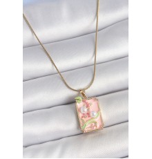316L Çelik Gold Renk Zincir Pembe Mineli İncli Çiçek İşlemeli Portre Model Kadın Kolye - TJ-BKO10193