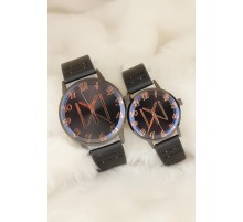 Siyah Deri Kordonlu Füme Metal Kasa Kayı Boyu Figürlü Sevgili Saatleri - TJ-SGK1370