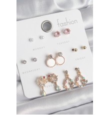 Pirinç Gold Renk Zirkon Taşlı Sallantı Damla Figür Beyaz Mine Detay 7 Çift Kadın Küpe Seti - TJ-BKP10536