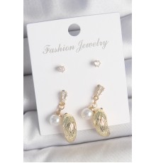 Pirinç Gold Renk Zirkon Taşlı İncili Sallantılı İşlemeli Damla Model 3 Çift Kadın Küpe Seti - TJ-BKP10611