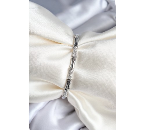 Pirinç Kemik Model Zirkon Taşlı Gümüş Renk Kadın Bileklik - TJ-BB6979