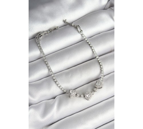 Pirinç Sıralı Kalp Figürlü Zirkon Taşlı Gümüş Renk Kadın Bileklik - TJ-BB6980