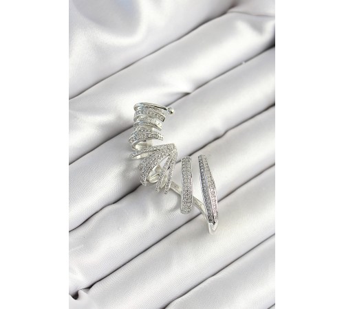 Pirinç Zirkon Taş Kaplamalı Sarmal Figürlü Gümüş Renk Kadın Sağ Kıkırdak Küpe - TJ-BKP10626