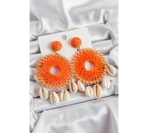 Turuncu Hasır Örgü Sarmal Model Sallantılı Deniz Kabuğu Detaylı Gold Renk Kadın Küpe - TJ-BKP10727