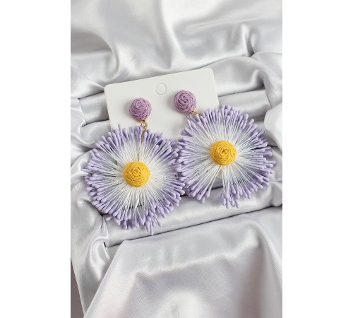 Mor Püsküllü Papatya Figürlü Hasır Örgü Model Gold Renk Kadın Küpe - TJ-BKP10734