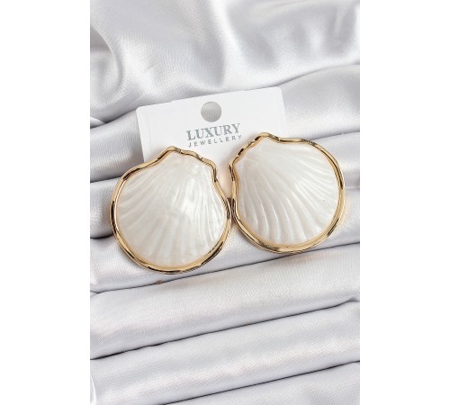 Pirinç Sedef Deniz Kabuğu Figürlü Gold Renk Kadın Küpe - TJ-BKP10738