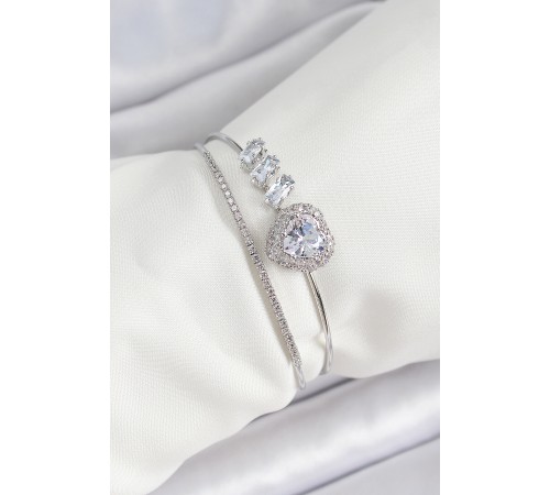 Pirinç Gümüş Renk Kalpli Zirkon Taşlı Kadın Bileklik - TJ-BB7065