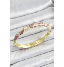 Mineli Pirinç Gold Renk Beyaz ve Pembe Geometrik Desenli Kadın Kelepçe - TJ-BB7154