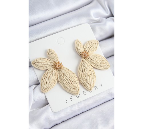 Yarım Çiçek Model Bej Renk Kadın Hasır Küpe - TJ-BKP10860