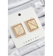 Pirinç Krem Üçgen Kesim Detaylı Kare Model Vintage Gold Renk Kadın Küpe - TJ-BKP10875