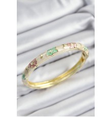 Mineli Pirinç Pembe Yeşil Ve Krem Çiçek Motifli Gold Renk Kadın Kelepçe - TJ-BB7373