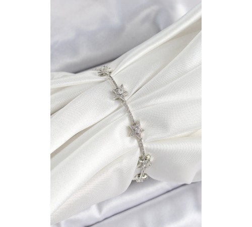 Pirinç Zirkon Taşlı Sıralı Yıldız Model Gümüş Renk Kadın Bileklik - TJ-BB7488