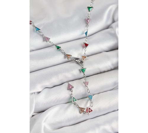 Pirinç Renkli Zirkon Taşlı Üçgen Model Gümüş Renk Kadın Y Kolye - TJ-BKO10383