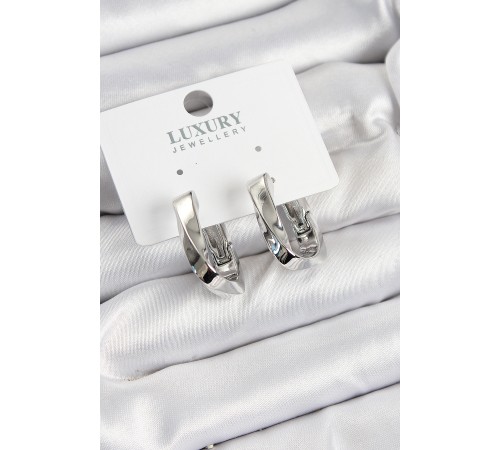 Pirinç Kıvrımlı Dikdörtgen Model Gümüş Renk Kadın Küpe - TJ-BKP10963