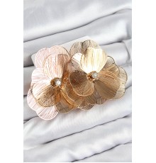 Pirinç Zirkon Taşlı Çiçek Model Gold Renk Kadın Küpe - TJ-BKP11023