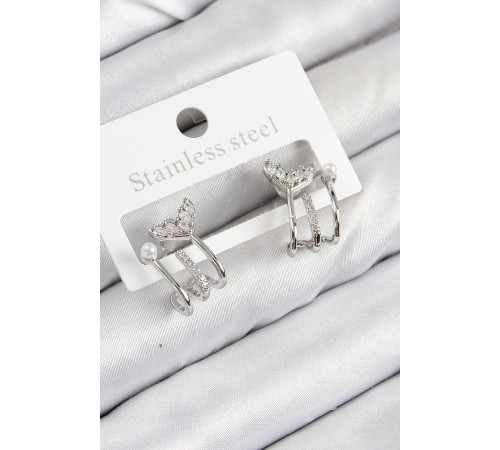 Pirinç Zirkon Taşlı İnci Detaylı Balık Kuyruğu Model Gümüş Renk Kadın Küpe - TJ-BKP11094