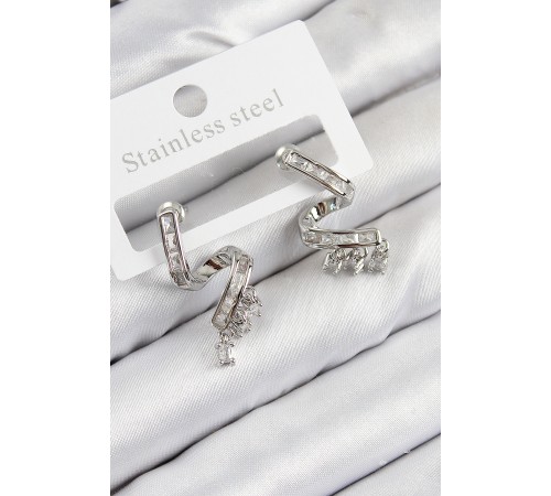 Pirinç Zirkon Taşlı Kıvrımlı Model Gümüş Renk Kadın Küpe - TJ-BKP11113