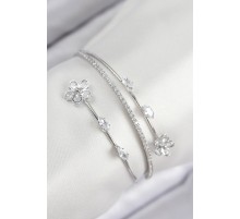 Pirinç Zirkon Taşlı Çiçek Model Gümüş Renk Kadın Bileklik - TJ-BB7860