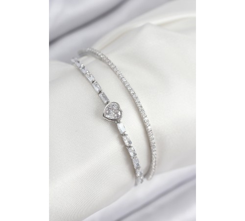 Pirinç Zirkon Taşlı Kalp Model Gümüş Renk Kadın Bileklik - TJ-BB7874